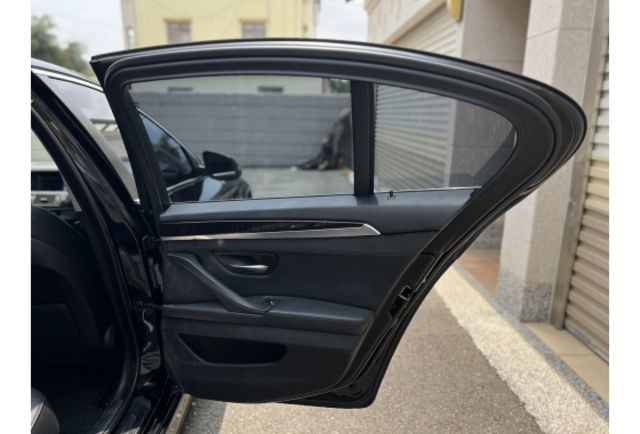 BMW 528I  第12張相片