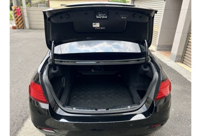 BMW 528I  第23張相片