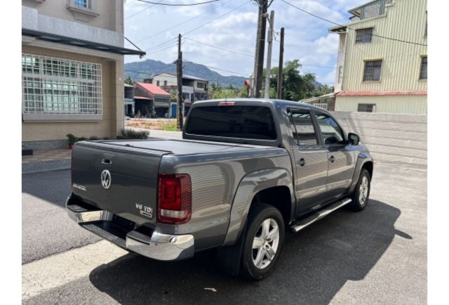 Volkswagen AMAROK 3.0 TDI  第6張相片
