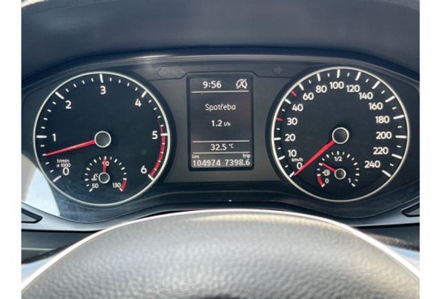 Volkswagen AMAROK 3.0 TDI  第14張相片