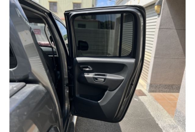 Volkswagen AMAROK 3.0 TDI  第21張相片
