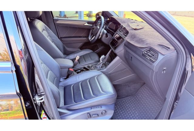 Volkswagen Tiguan 2022款 380 TSI R-Line Performance 黑色  第16張相片