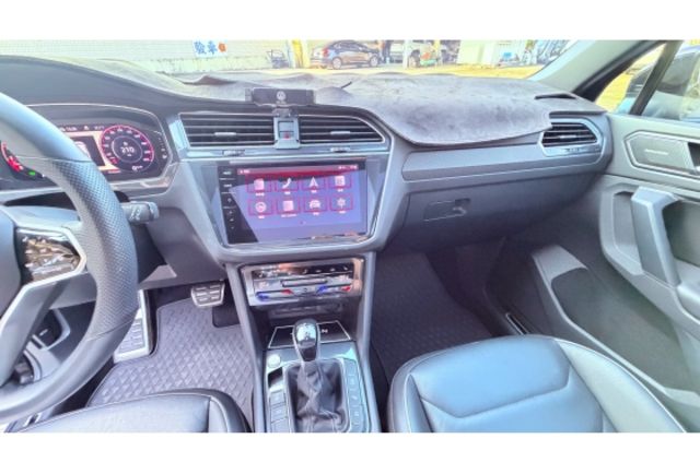 Volkswagen Tiguan 2022款 380 TSI R-Line Performance 黑色  第17張相片