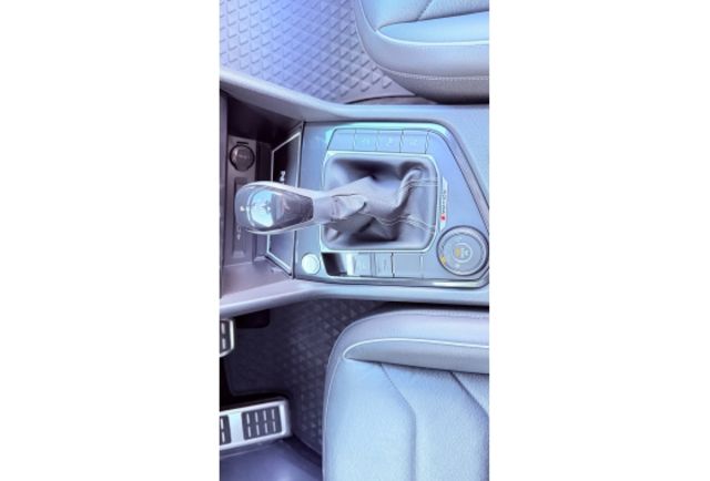 Volkswagen Tiguan 2022款 380 TSI R-Line Performance 黑色  第24張相片