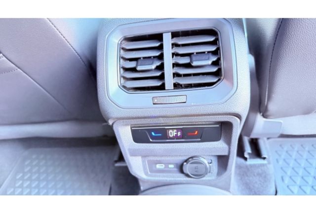 Volkswagen Tiguan 2022款 380 TSI R-Line Performance 黑色  第27張相片