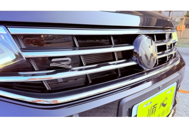 Volkswagen Tiguan 2022款 380 TSI R-Line Performance 黑色  第29張相片