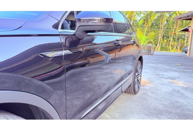 Volkswagen Tiguan 2022款 380 TSI R-Line Performance 黑色  第31張相片