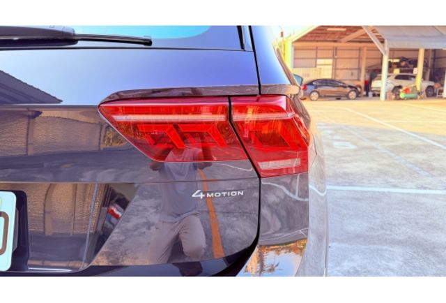 Volkswagen Tiguan 2022款 380 TSI R-Line Performance 黑色  第33張相片