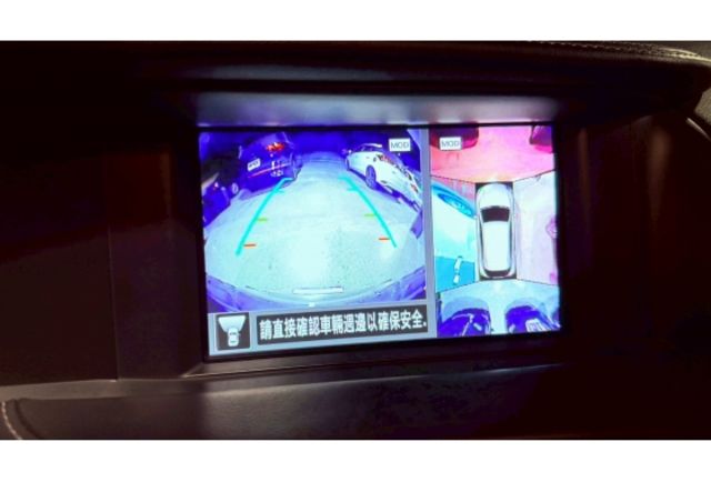 2016 Infiniti Q30 1.6 深紅色 小型家庭房車  第15張相片