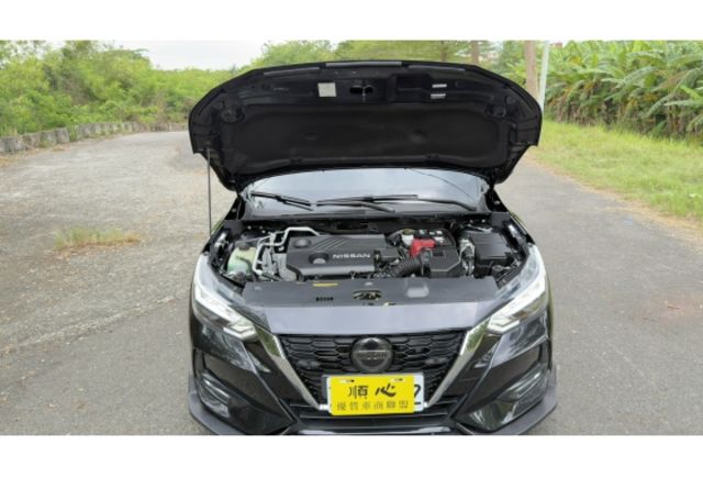 Nissan  2022 Sentra  1.6旗艦版 黑色  第3張相片
