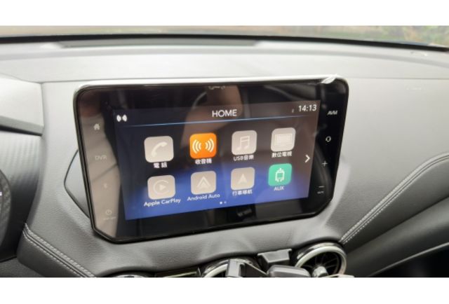 Nissan  2022 Sentra  1.6旗艦版 黑色  第18張相片