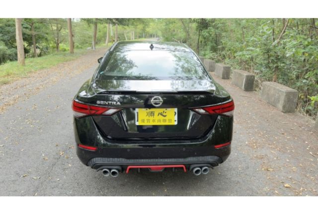 Nissan  2022 Sentra  1.6旗艦版 黑色  第24張相片