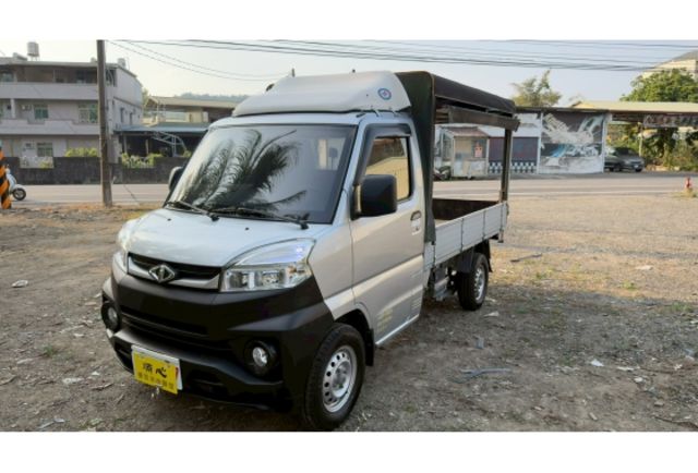 2022年 中華A180貨車 1.5 銀色  第3張相片