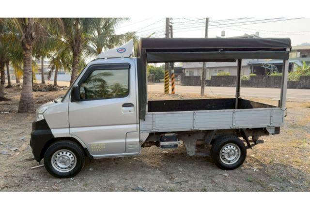 2022年 中華A180貨車 1.5 銀色  第5張相片