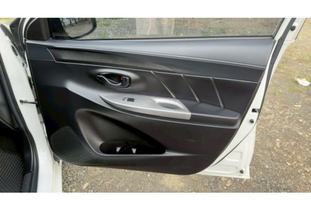 2017 Toyota Vios 1.5 國產經典白  第9張相片