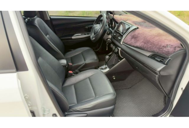 2017 Toyota Vios 1.5 國產經典白  第10張相片