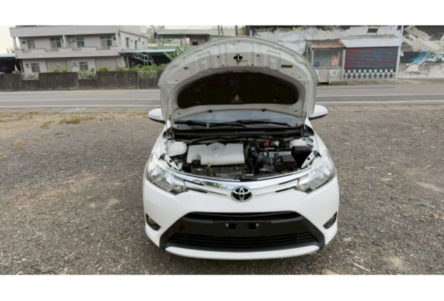 2017 Toyota Vios 1.5 國產經典白  第11張相片