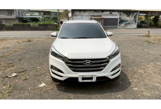 2016年 Hyundai Tucson 白色 柴油魅力  第5張相片