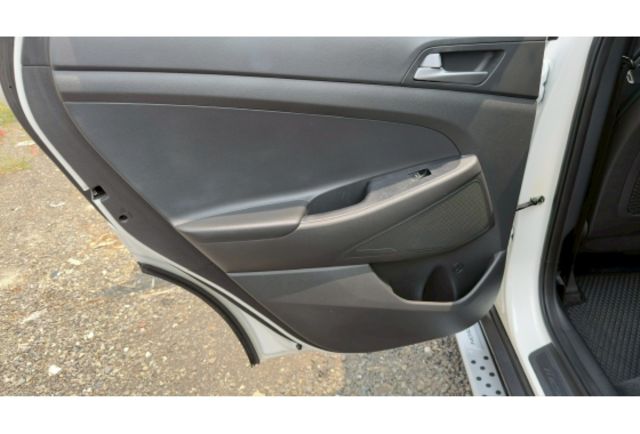 2016年 Hyundai Tucson 白色 柴油魅力  第13張相片