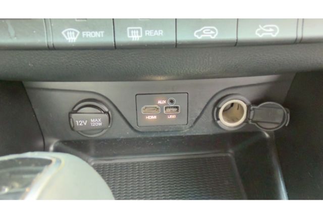 2016年 Hyundai Tucson 白色 柴油魅力  第23張相片