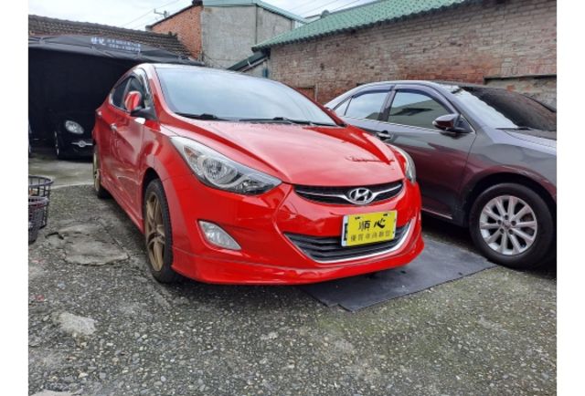 Hyundai ELANTRA  第1張相片