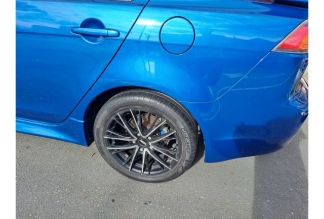 Mitsubishi LANCER  第4張相片