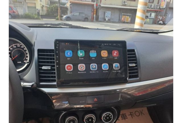 Mitsubishi LANCER  第6張相片