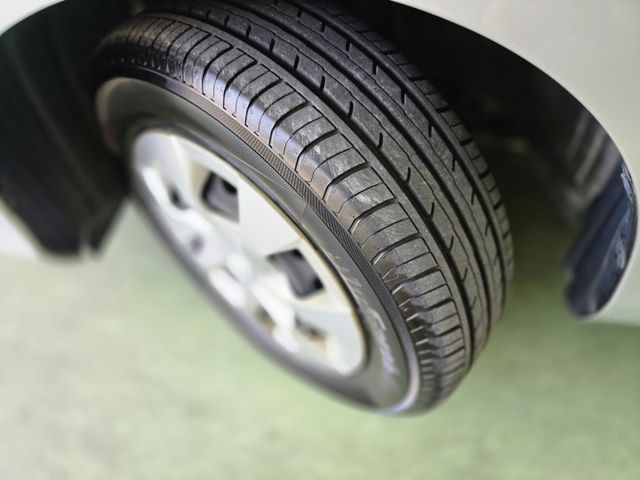 快立嚴選❱❱❱ⓎⒺⓈ認證車2021年7月領牌【小改款雅緻✚型】極光銀✲僅跑九萬六❏原漆原鈑件❏七安❏防滑❏原廠保養保固中  第7張相片