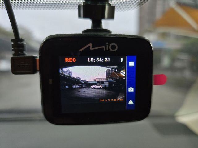 快立嚴選❱❱❱ⓎⒺⓈ認證車2023年型式2022年12月領牌【豪華版】雲河灰✴僅跑兩萬❏原漆原鈑件❏全速域跟車❏可全額貸  第11張相片