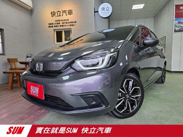 快立嚴選❱❱❱ⓎⒺⓈ認證車2022年6月【環景特仕版】深鈦灰✴僅跑四萬❏原漆原鈑件❏八核心安卓影音❏ACC❏免鑰匙❏六安  第1張相片