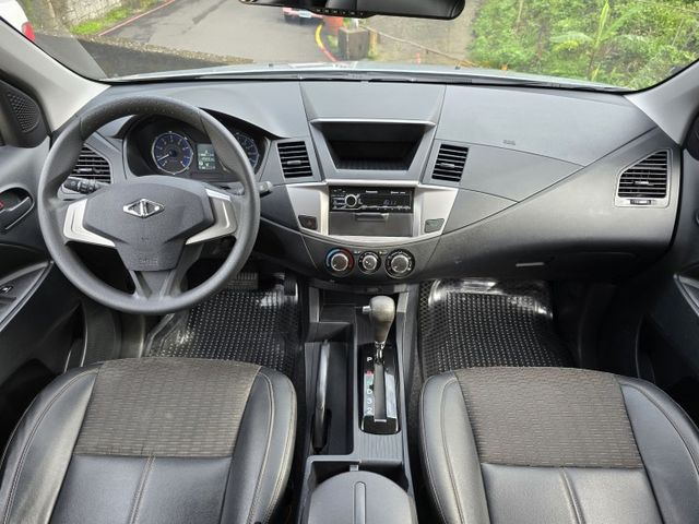 快立嚴選❱❱❱ⓎⒺⓈ認證車2021年【2.4精裝型】星鑽銀✴僅跑四萬九❏防滑❏光感應頭燈❏日型燈❏商旅兩用車首選❏可全貸  第15張相片
