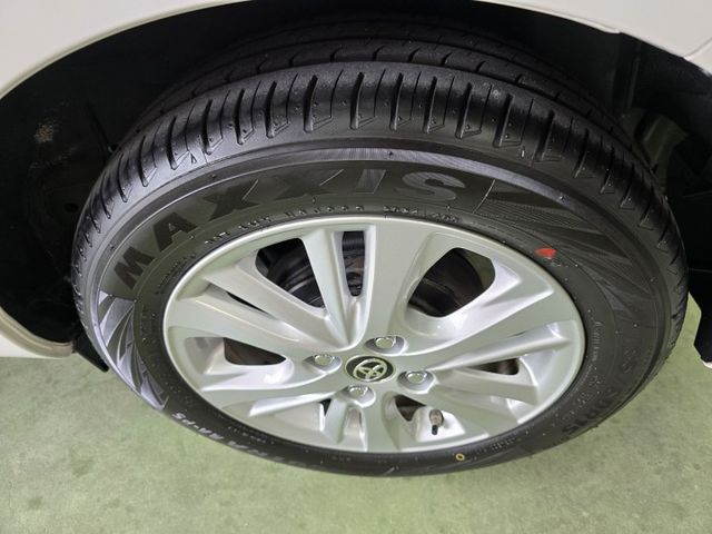 快立嚴選❱❱❱ⓎⒺⓈ認證車2019年【精裝豪華版】雪貂白♡僅跑一萬七❏原鈑件❏免鑰匙❏安卓機❏七氣囊❏透氣皮椅❏可全額貸  第8張相片