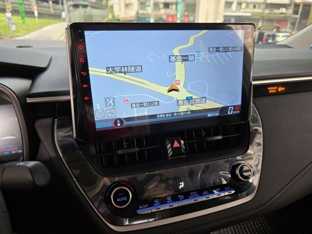 快立嚴選❱❱❱ⓎⒺⓈ認證車2022年1月領牌【精裝豪華版】雲河灰✴僅跑五萬❏原鈑件❏安卓機❏全速域❏恆溫❏電折❏可全額貸  第14張相片