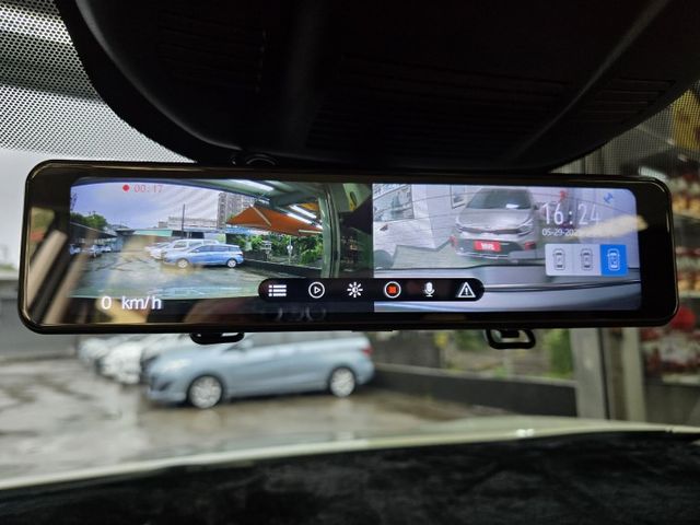 快立嚴選❱❱❱ⓎⒺⓈ認證車2024年【領航版】極幻白✴僅跑一萬七❏原漆原鈑件❏環景❏導航❏電尾門❏數位儀表❏原廠保固中⫷  第11張相片