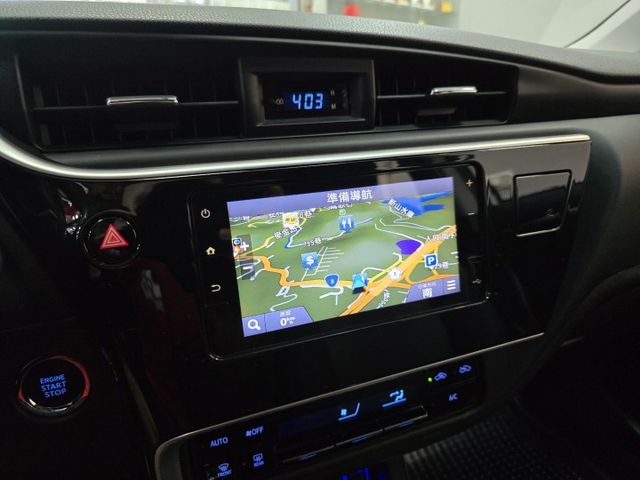 快立嚴選❱❱❱ⓎⒺⓈ認證車2018年11月領牌【雙精裝經典版】極光銀✴全車原鈑件❏環景❏導航❏恆溫❏電折❏防滑❏可全額貸  第14張相片