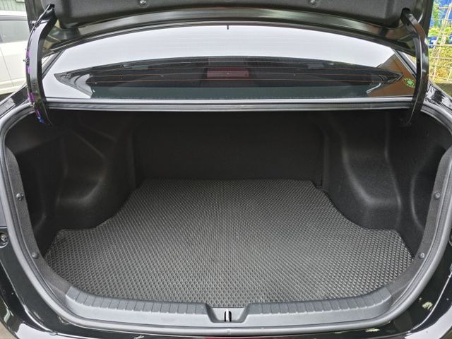 快立嚴選❱❱❱ⓎⒺⓈ認證車2020年型式【精裝經典版】檀木黑✴僅跑六萬九❏原鈑件❏導航❏倒顯❏電折❏鋁圈❏代步車の首選☆  第19張相片