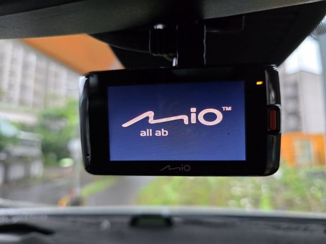 快立嚴選❱❱❱ⓎⒺⓈ認證車2019年【旗艦型】晶瓷白✴僅跑七萬❏原鈑件❏全速域跟車❏HUD❏盲點❏四輪新❏一手車❏可全貸  第16張相片
