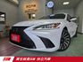 快立嚴選❱❱❱ⓎⒺⓈ認證車2023年9月領牌【曜黑環景版】極光白✴僅跑九千❏原漆原鈑件❏環景❏內外氣氛超級新❏稀有釋出⫷  第1張縮圖