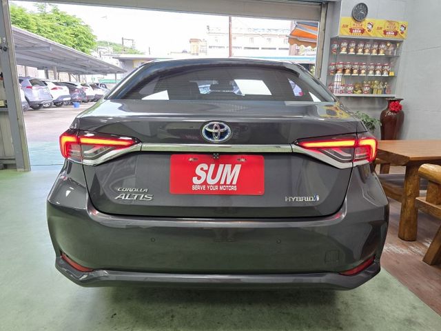 快立嚴選❱❱❱ⓎⒺⓈ認證車2022年【油電精裝尊爵版】雲河灰✴僅跑四萬❏原鈑件❏安卓機❏盲點❏免鑰❏全彩儀表❏全速域跟車  第6張相片