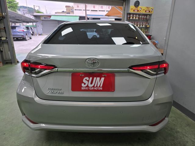 快立嚴選❱❱❱ⓎⒺⓈ認證車2022年7月【精裝豪華版】極光銀✴實跑九萬八❏原鈑件❏安卓機❏全速域跟車❏四輪新❏代步車首選  第6張相片