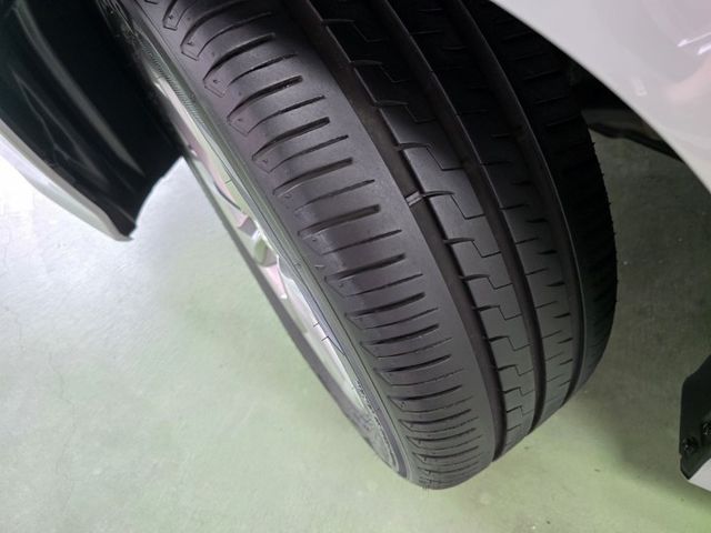 快立嚴選❱❱❱ⓎⒺⓈ認證車2022年7月【精裝豪華版】極光銀✴實跑九萬八❏原鈑件❏安卓機❏全速域跟車❏四輪新❏代步車首選  第7張相片