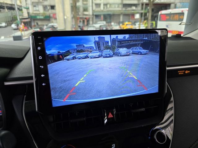 快立嚴選❱❱❱ⓎⒺⓈ認證車2022年7月【精裝豪華版】極光銀✴實跑九萬八❏原鈑件❏安卓機❏全速域跟車❏四輪新❏代步車首選  第14張相片