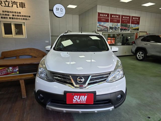 快立嚴選❱❱❱ⓎⒺⓈ認證車2017年7月【行家影音版】月牙白✴僅跑八萬❏全車100%原鈑件❏安卓影音❏省油大空間❏可全貸  第3張相片