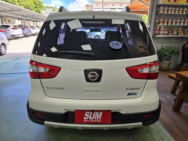 快立嚴選❱❱❱ⓎⒺⓈ認證車2017年7月【行家影音版】月牙白✴僅跑八萬❏全車100%原鈑件❏安卓影音❏省油大空間❏可全貸  第6張相片