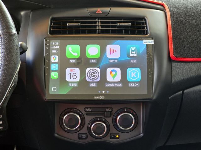 快立嚴選❱❱❱ⓎⒺⓈ認證車2017年7月【行家影音版】月牙白✴僅跑八萬❏全車100%原鈑件❏安卓影音❏省油大空間❏可全貸  第15張相片