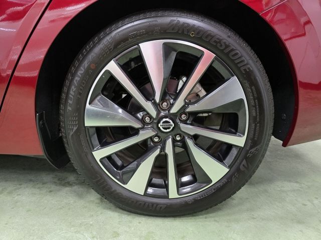 快立嚴選❱❱❱ⓎⒺⓈ認證車2024年【尊爵智駕版】勁曜紅✴僅跑一萬三❏原漆原鈑件❏數位儀表❏17吋鋁圈❏原廠保固❏可全貸  第5張相片