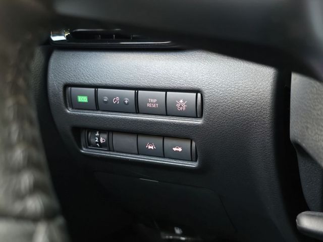 快立嚴選❱❱❱ⓎⒺⓈ認證車2024年【尊爵智駕版】勁曜紅✴僅跑一萬三❏原漆原鈑件❏數位儀表❏17吋鋁圈❏原廠保固❏可全貸  第12張相片