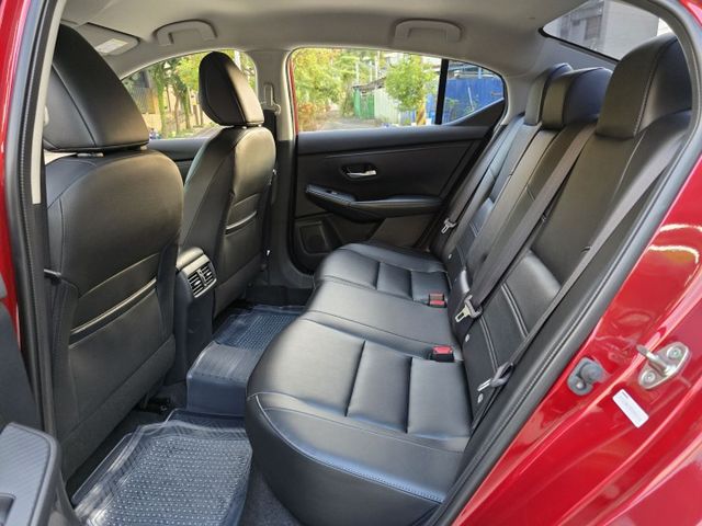 快立嚴選❱❱❱ⓎⒺⓈ認證車2024年【尊爵智駕版】勁曜紅✴僅跑一萬三❏原漆原鈑件❏數位儀表❏17吋鋁圈❏原廠保固❏可全貸  第18張相片