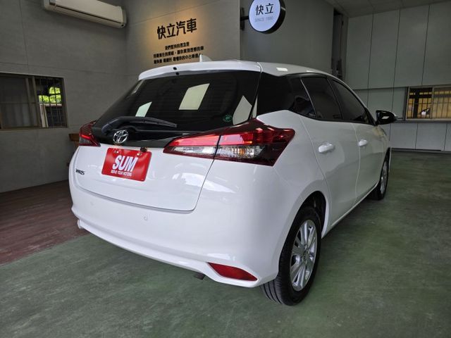 快立嚴選❱❱❱ⓎⒺⓈ認證車2019年7月【精裝經典版】雪貂白♡僅跑四萬❏原鈑件❏JHY八核心安卓機❏電折❏四輪新❏可全貸  第4張相片