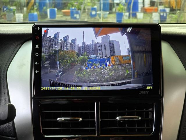 快立嚴選❱❱❱ⓎⒺⓈ認證車2019年7月【精裝經典版】雪貂白♡僅跑四萬❏原鈑件❏JHY八核心安卓機❏電折❏四輪新❏可全貸  第15張相片